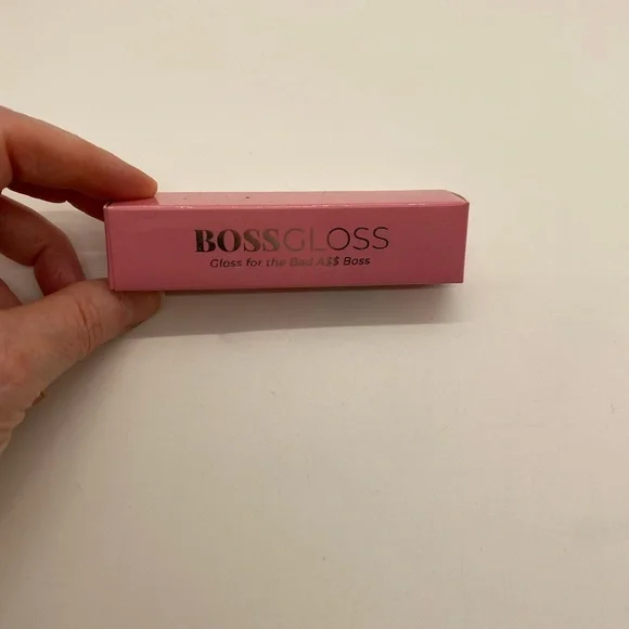 NWT BossGloss Lip Gloss in BreakRoom Blush (sparkly pink) 0.5 ml Full Size - Picture 3 of 8